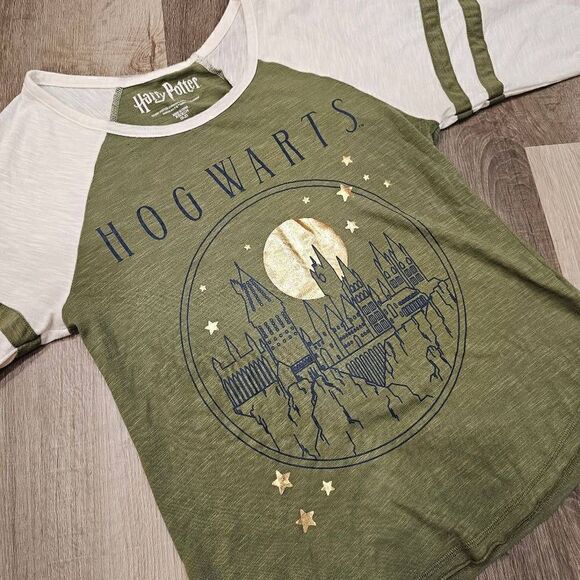 Harry Potter Hogwarts Sleepwear top size small - Picture 4 of 6